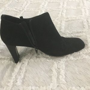 Women’s shoes, suede ,ankle heels, black size 8